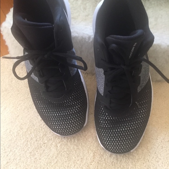 Nike men’s size 8W - Picture 4 of 14